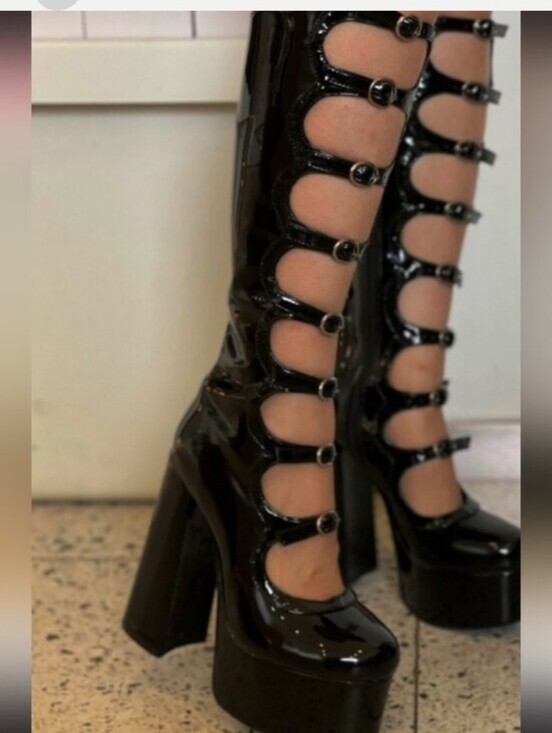 Shoes - Black Goth Chunky Platform Summer Boots 😍